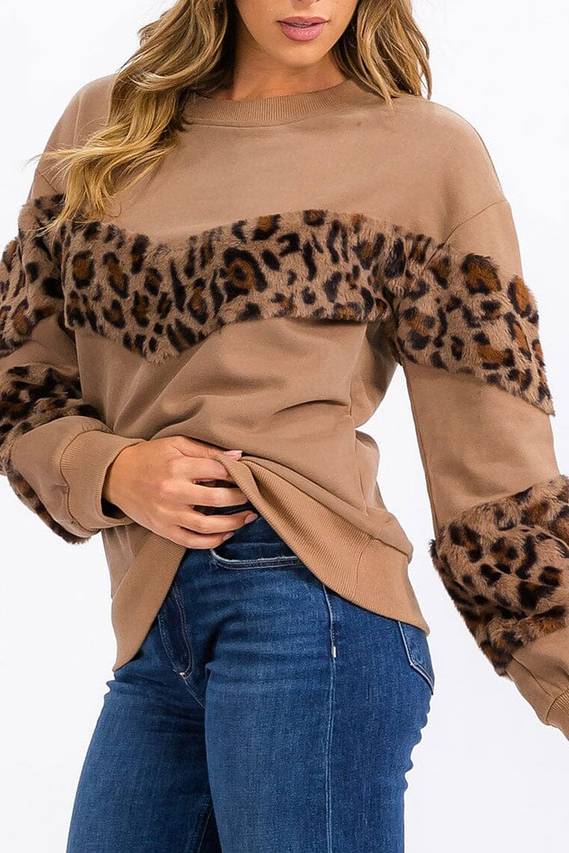 Fuzzy animal print detailed pullover sweater (RVWT6416)