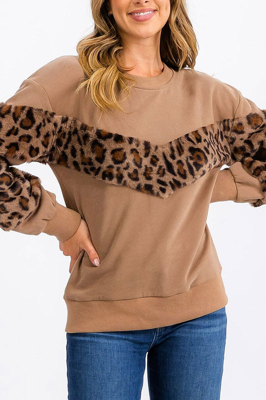 Fuzzy animal print detailed pullover sweater (RVWT6416)