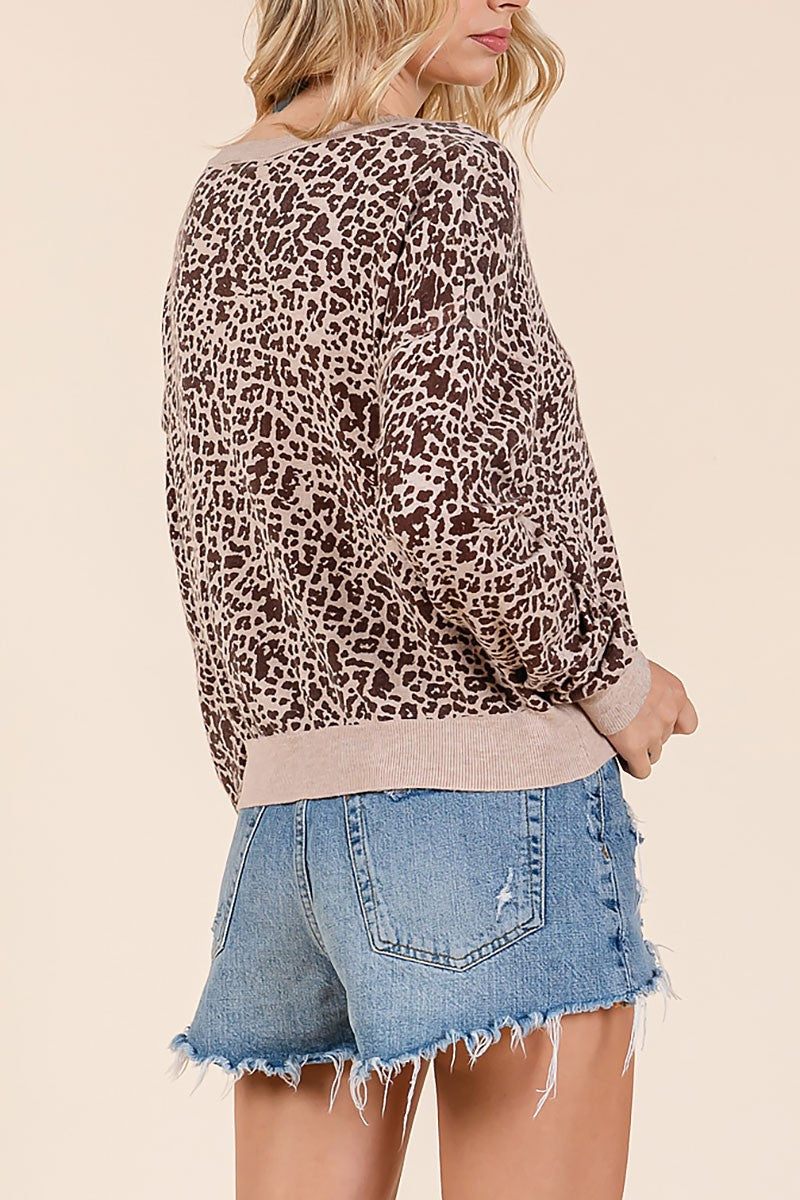 Boat neck loose fit leopard knit top (RSH2449)