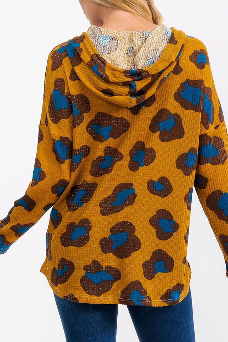 Long sleeve multi color animal print hooded top (RVWT6984)