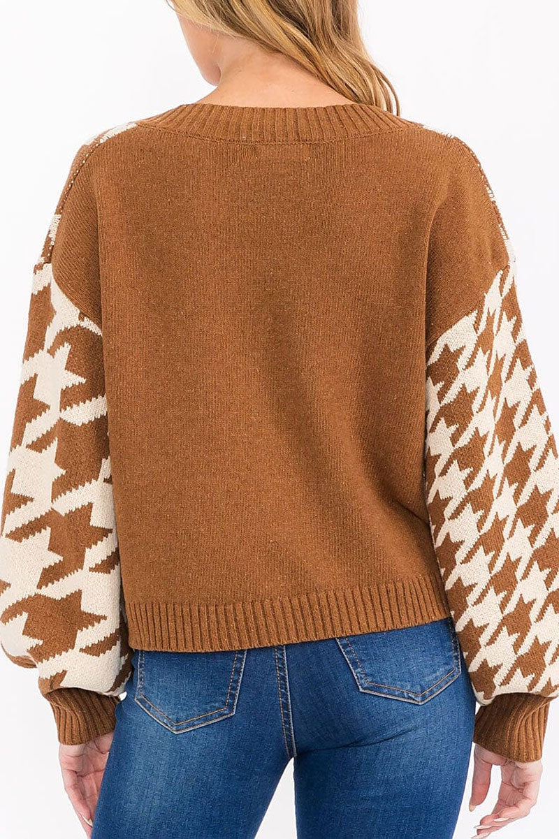 Long sleeve v-neck colorblock pullover sweater (RVWT7639)