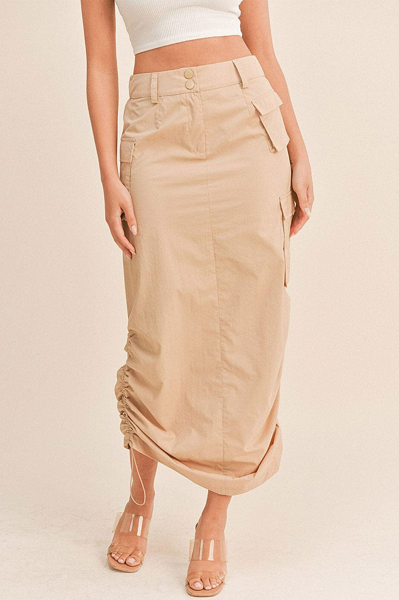 Button closure cargo pockets side ruched skirt (RVWT7917)