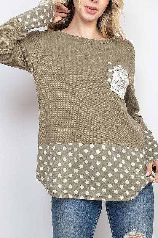 Polka dot contrast dolphin hem lace pocket top (EF2218-MW1D)