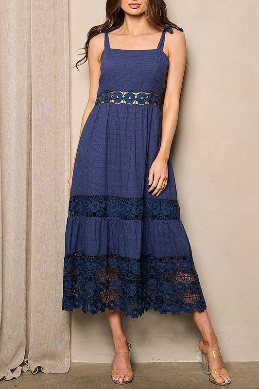 Tiered swiss dot lace detailed midi dress (EFWT4967)