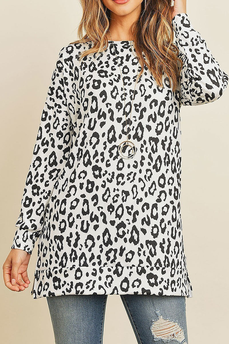 Oversize animal print long sleeved top with side slit (ED8063-1)