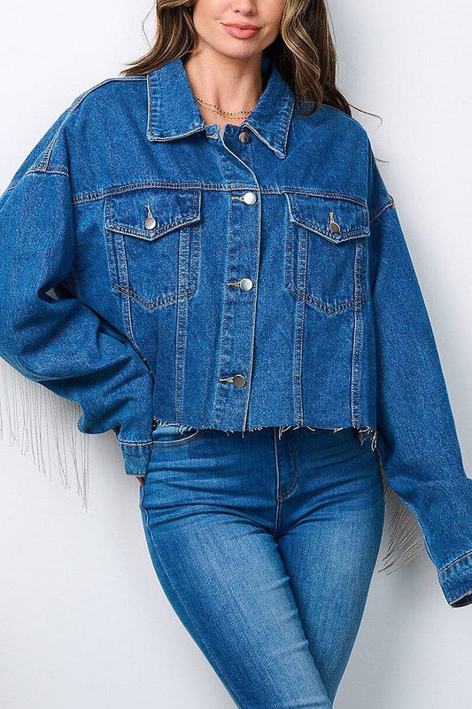 Stud fringe detailed raw edge denim jacket (EFWT7163)