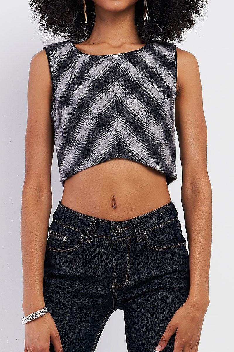 Plaid round neck crop top (TDG7696)