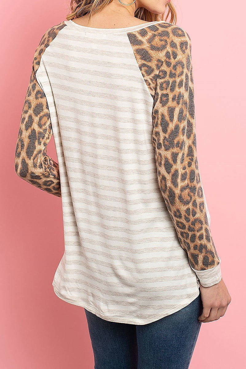 Leopard sleeved boat neck stripes round hem top (ED8204-1)