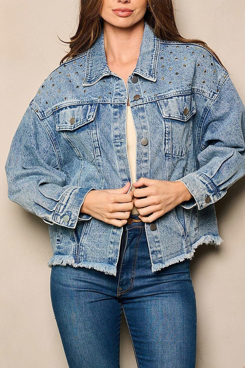 Button closure studs detailed denim jacket (EFWT4937)