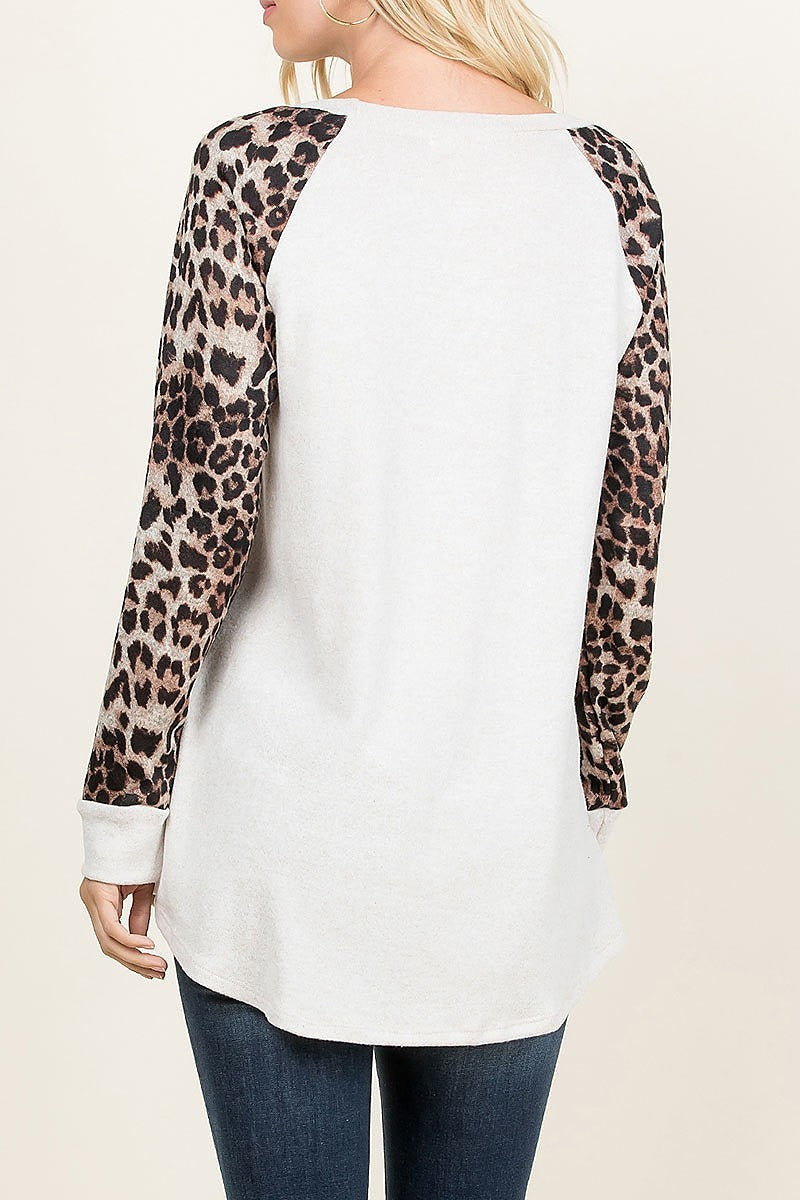 Long sleeve leopard raglan hacci top (ED8808)