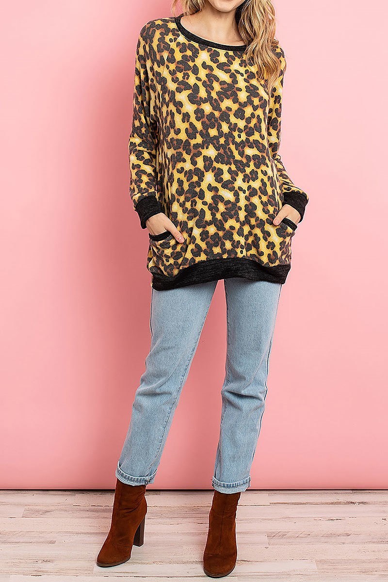 Pocket detail animal print color block top (ED8150)