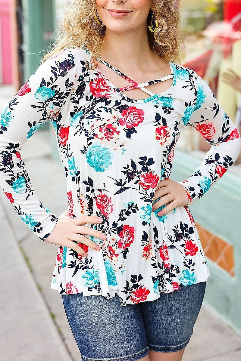 Floral print criss cross front top (ETBM4946)