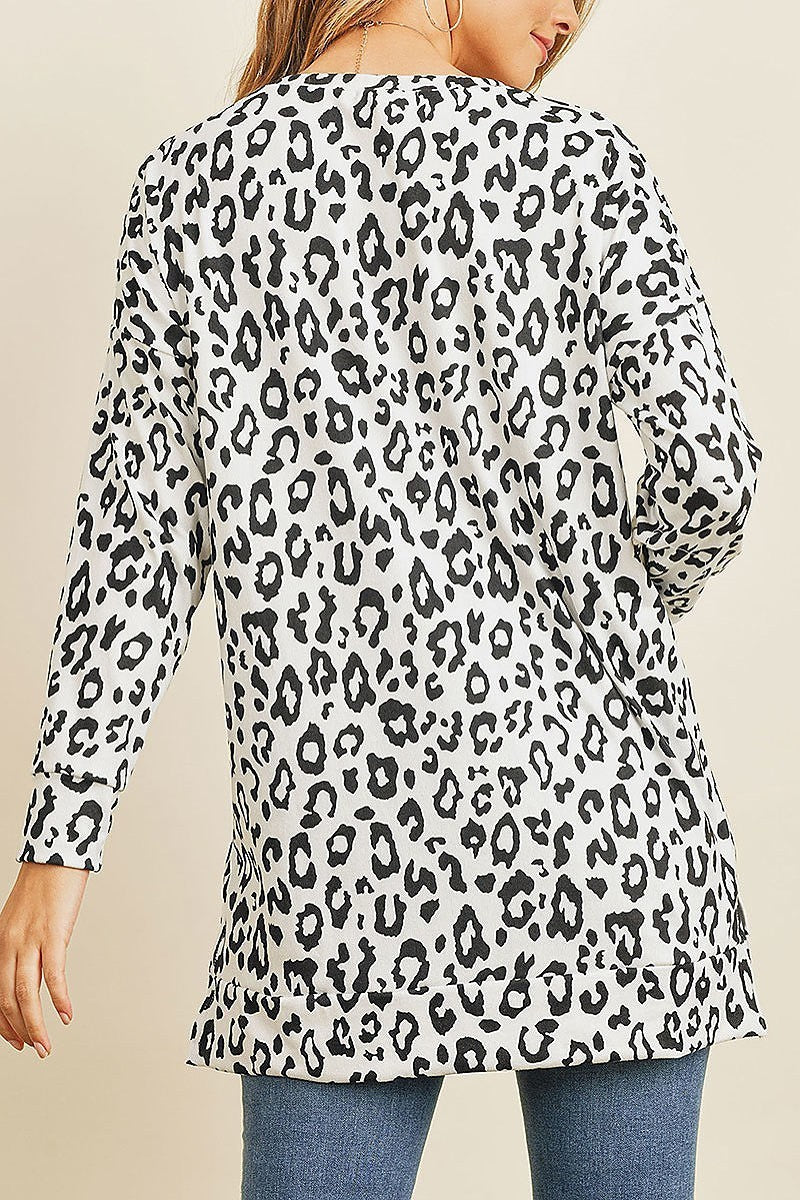 Oversize animal print long sleeved top with side slit (ED8063-1)