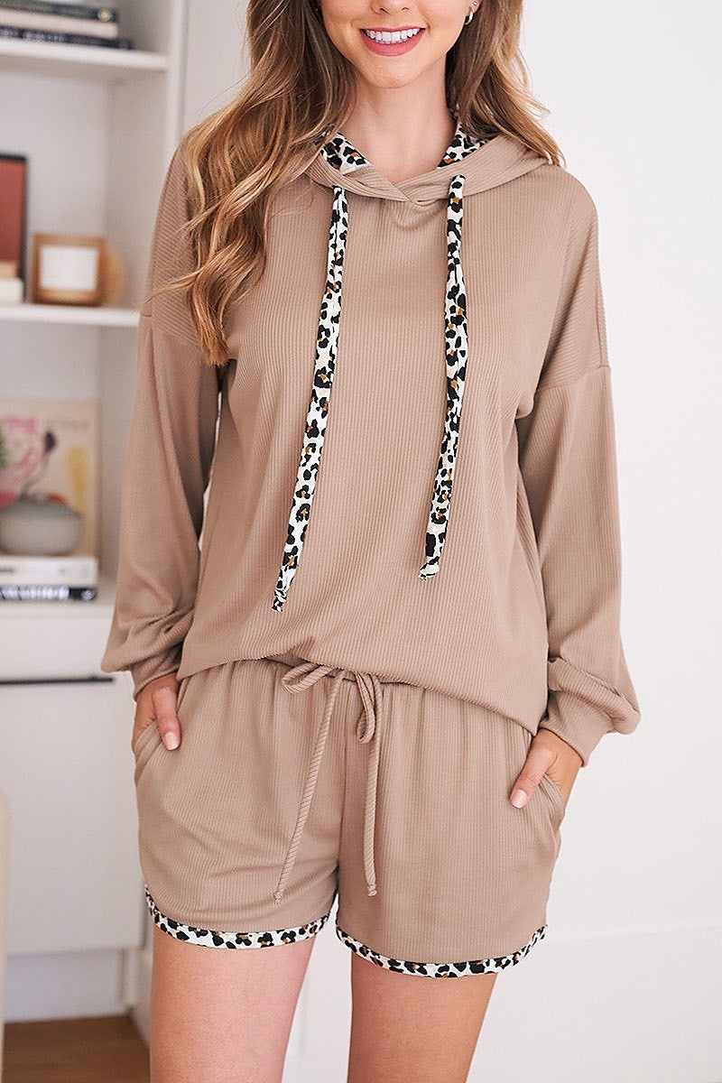 Leopard contrast solid hoodie and shorts set with self tie (EF2258)