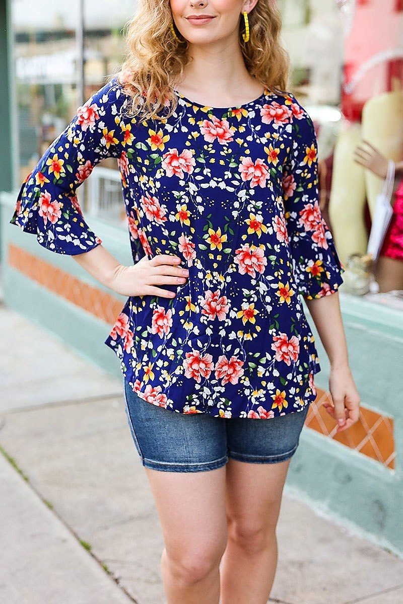 Floral print bell sleeve top (ETBM4941)