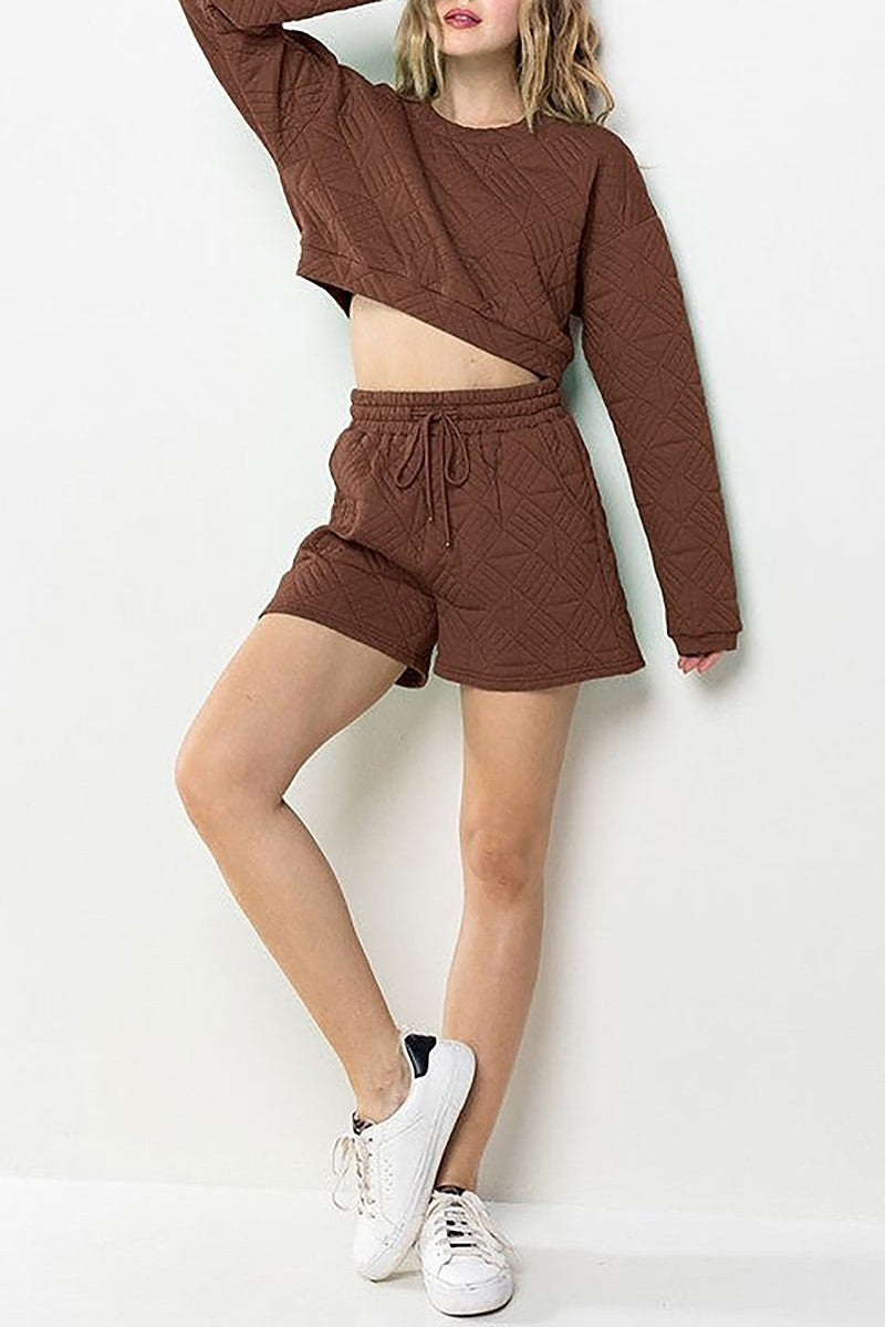 Quilted crop top and shorts set (EDSW4317)