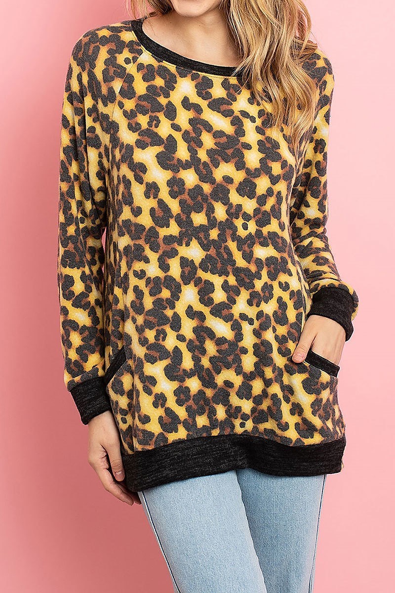 Pocket detail animal print color block top (ED8150)