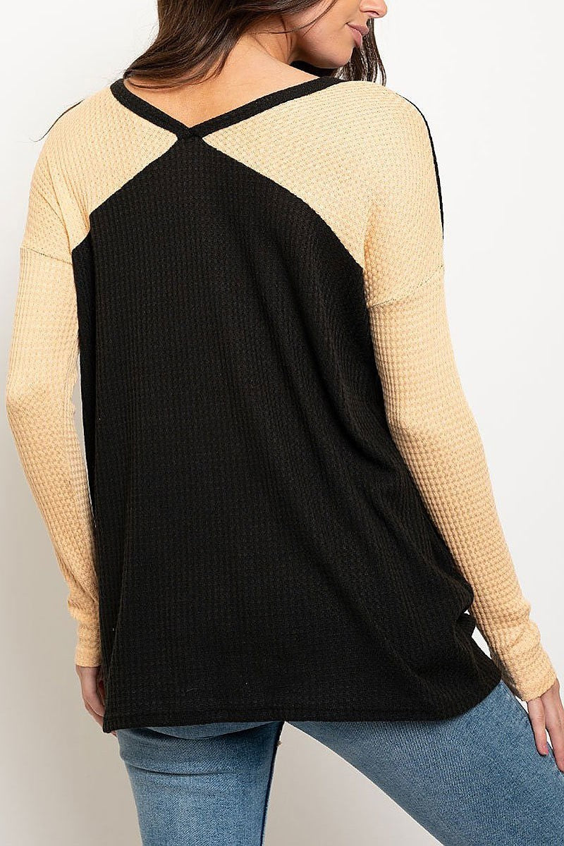 Twist hem v neck color block waffle top (EDWT2442)