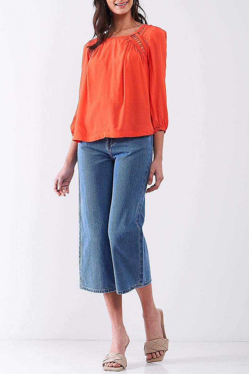 Open drape back bubble sleeve top (TDG8082)