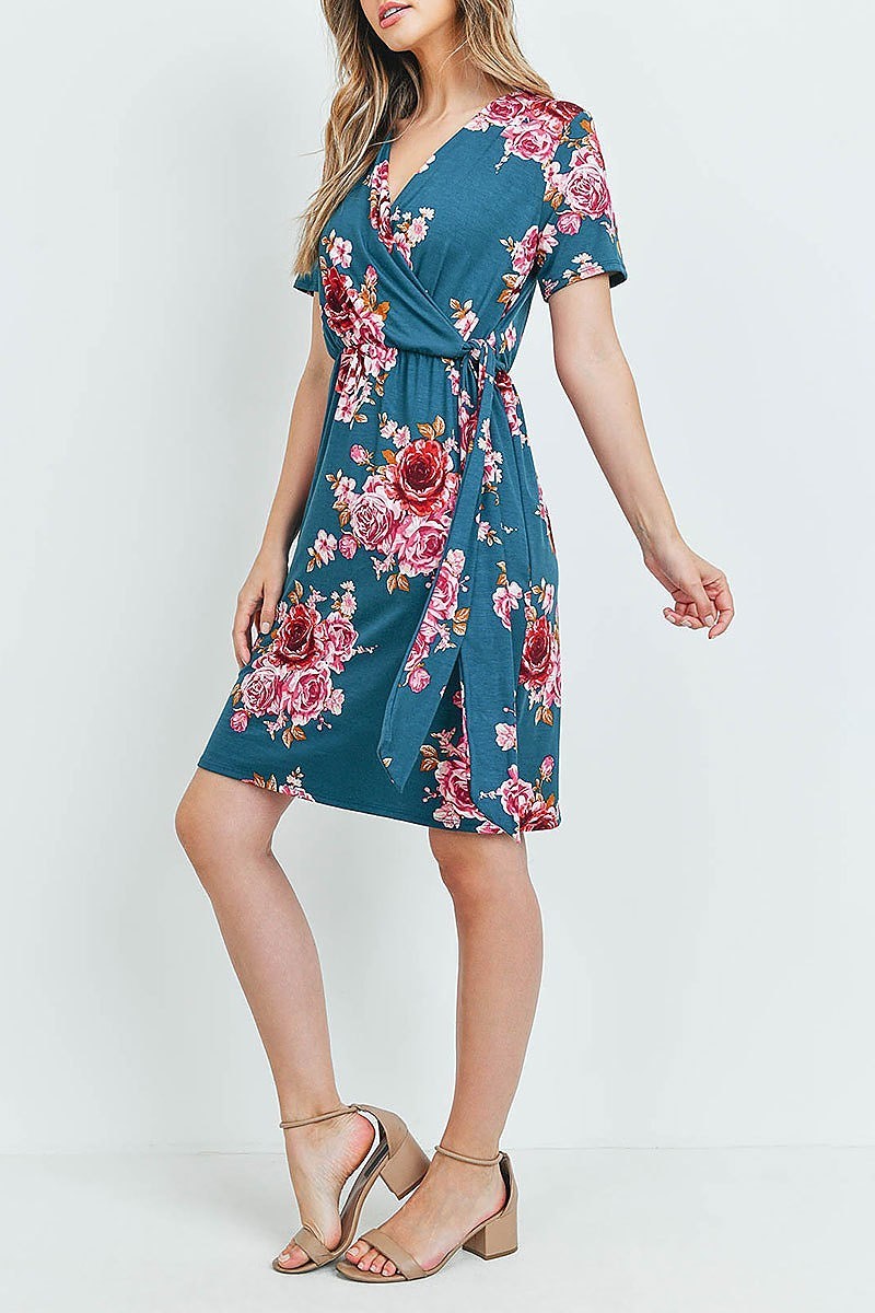 Surplice neckline cinch waist floral dress (DED6013-1)