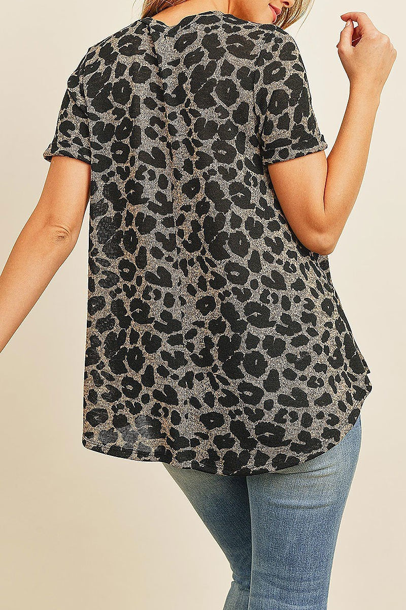 Short sleeves round hem leopard top (ED8677)