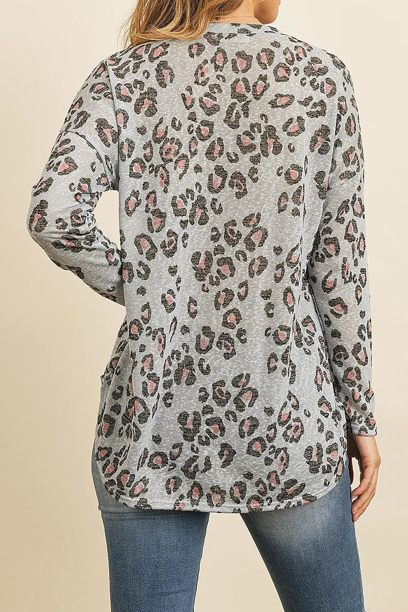 Long sleeve animal print rounded hem top (ED8520)