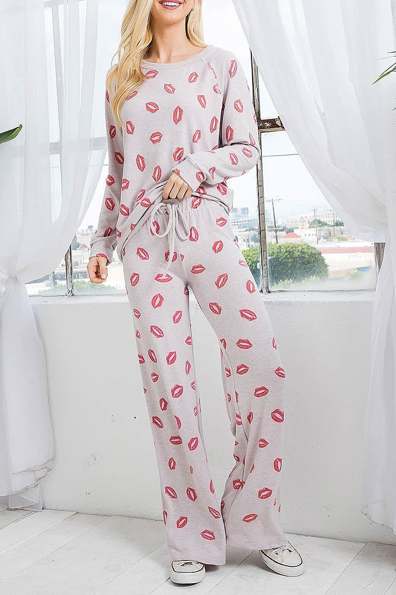 Kiss print cuffed long sleeve top and pants set (EF3159)