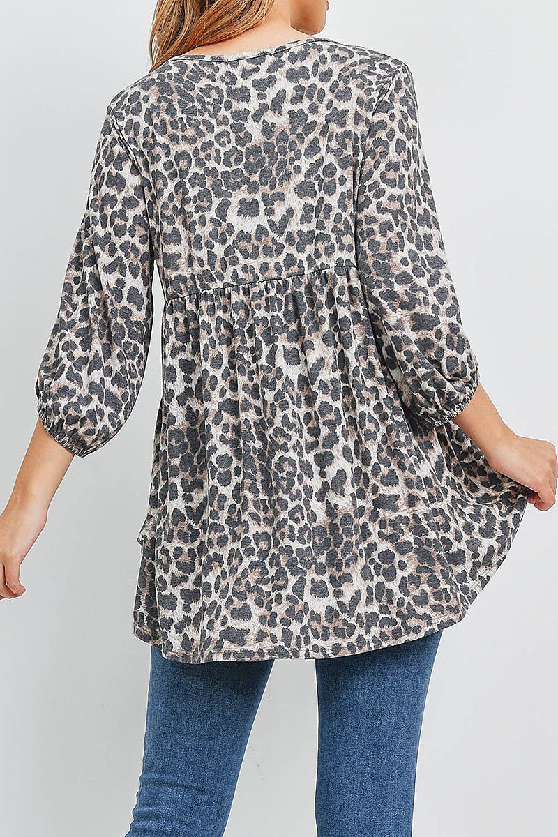 Quarter sleeve v neck leopard hi low top (EF1858)