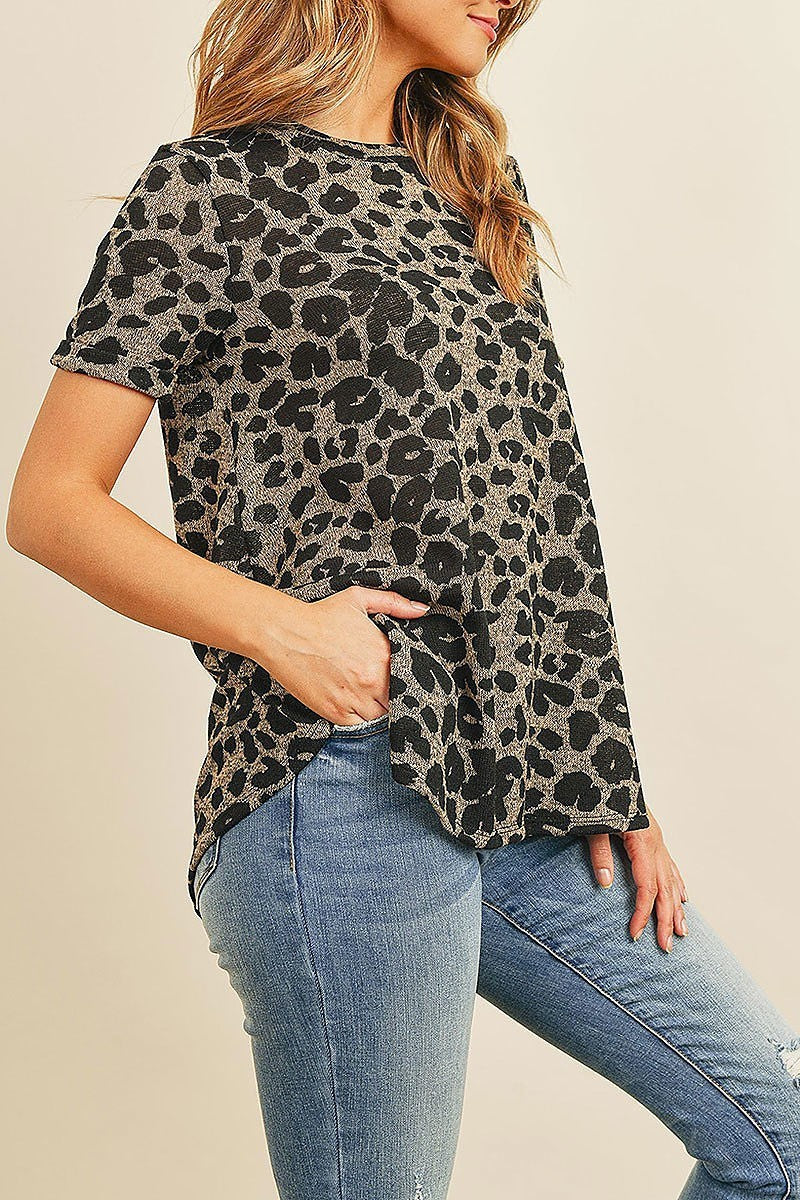 Short sleeves round hem leopard top (ED8677)