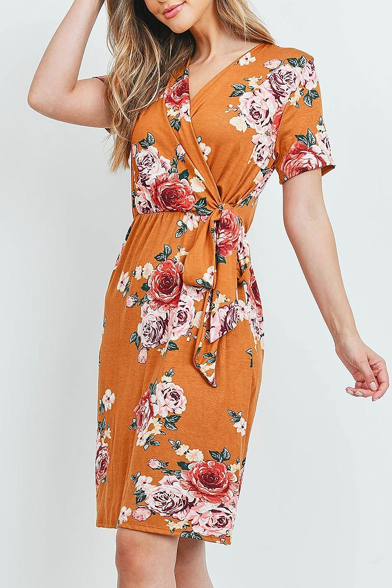 Surplice neckline cinch waist floral dress (DED6013-1)