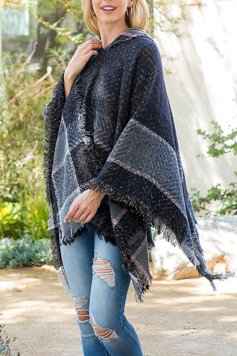 Warmer knitted border line hooded poncho (DGS5853)