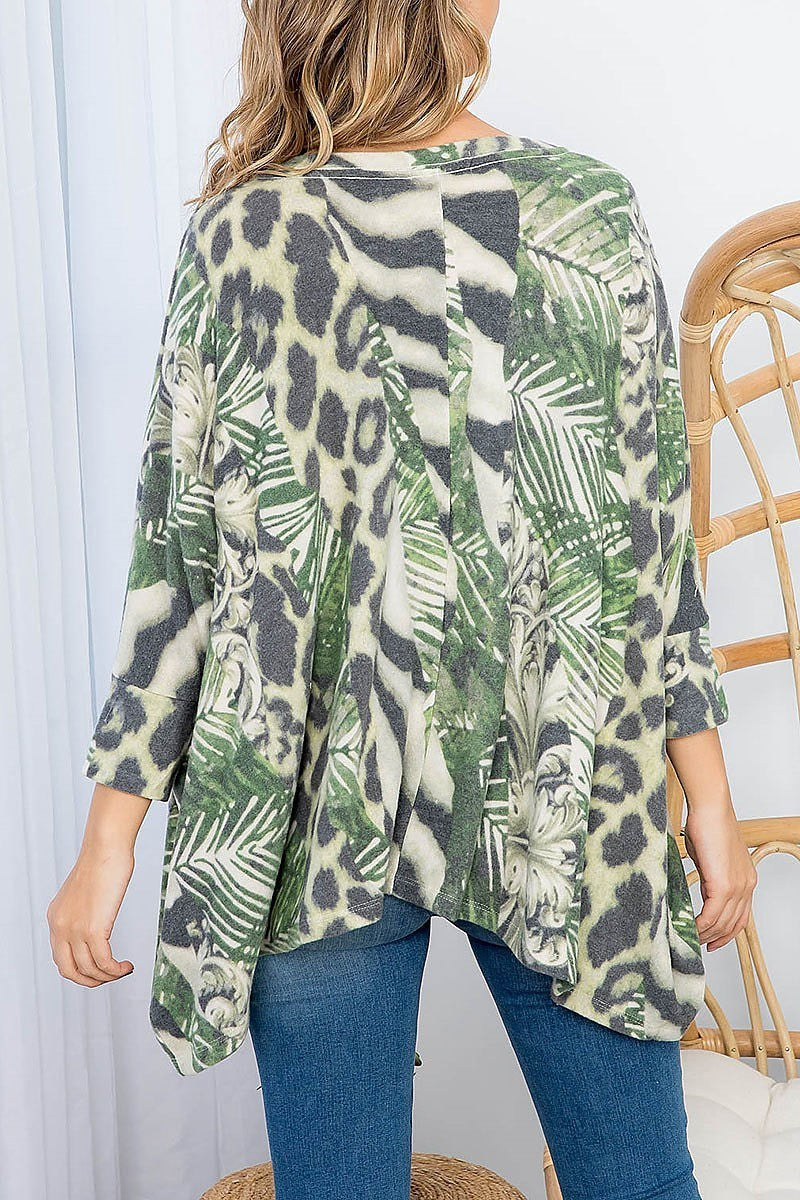 Round neck mix animal print loose fit top (EF2455)