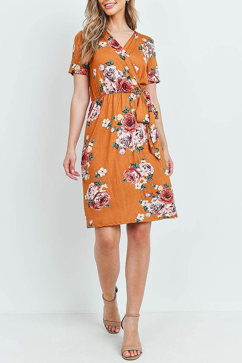 Surplice neckline cinch waist floral dress (DED6013-1)