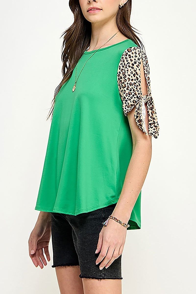 Contrast leopard tied sleeve solid knit top (XDG8172)