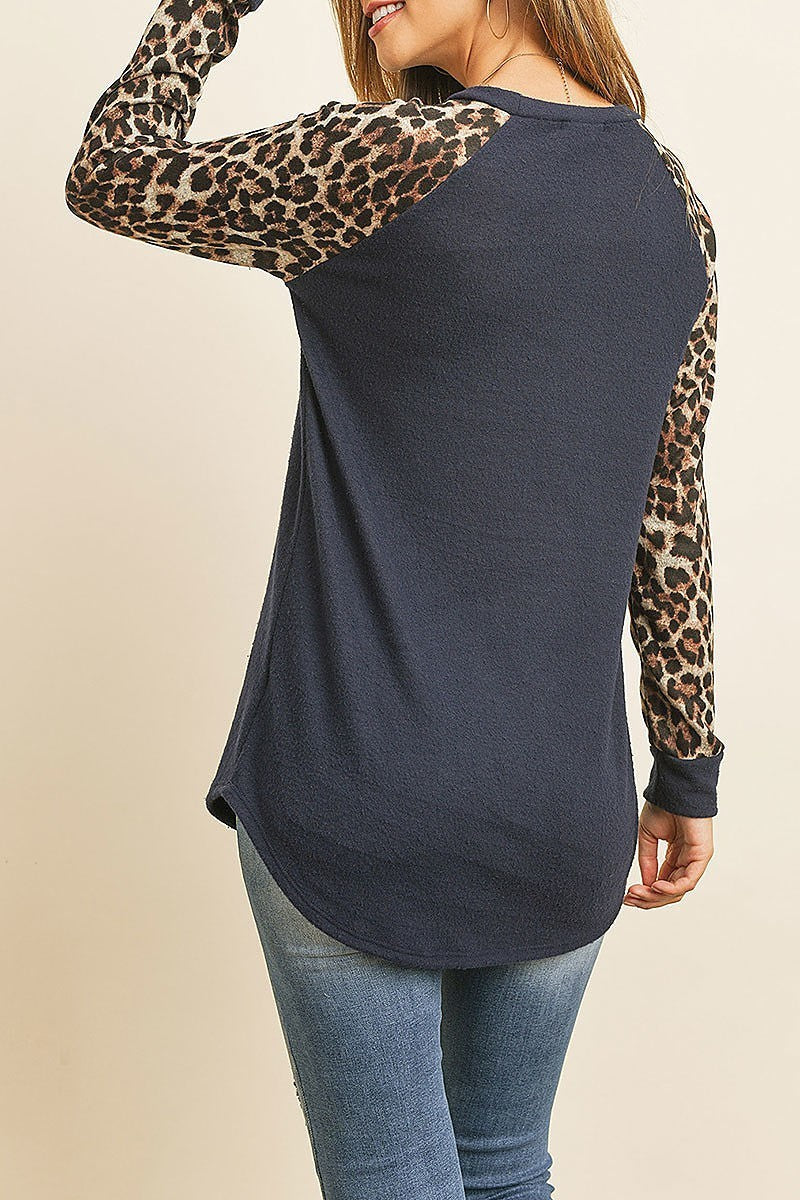 Long sleeve leopard raglan hacci top (ED8808)