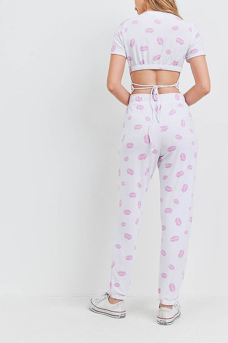 Lips print crop top and pants set (EF1190)