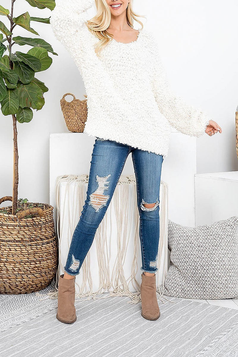 Round neck textured bubble knit sweater (DGS5368)