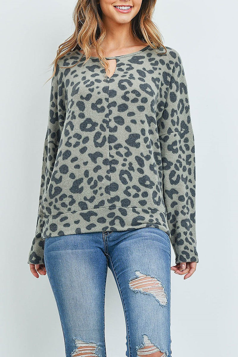 Keyhole neckline leopard top (ED8812)