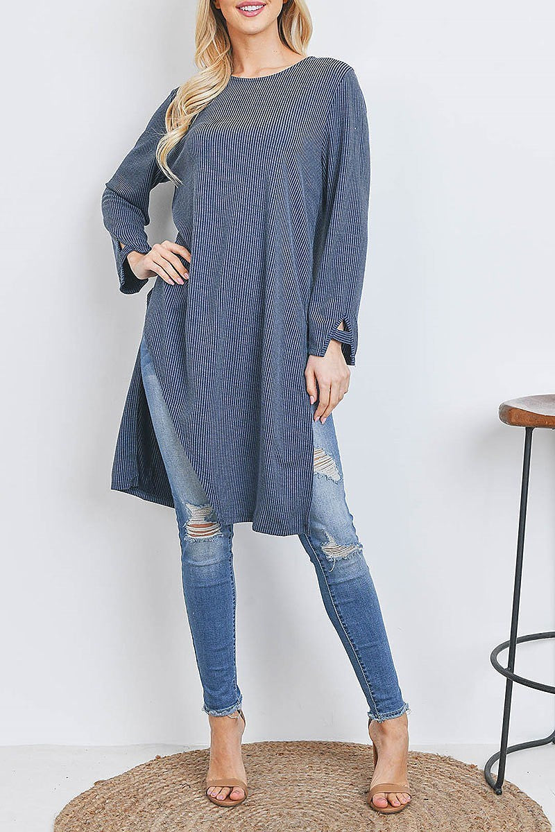 Cutout detail long tunic stipe top (EF2646)