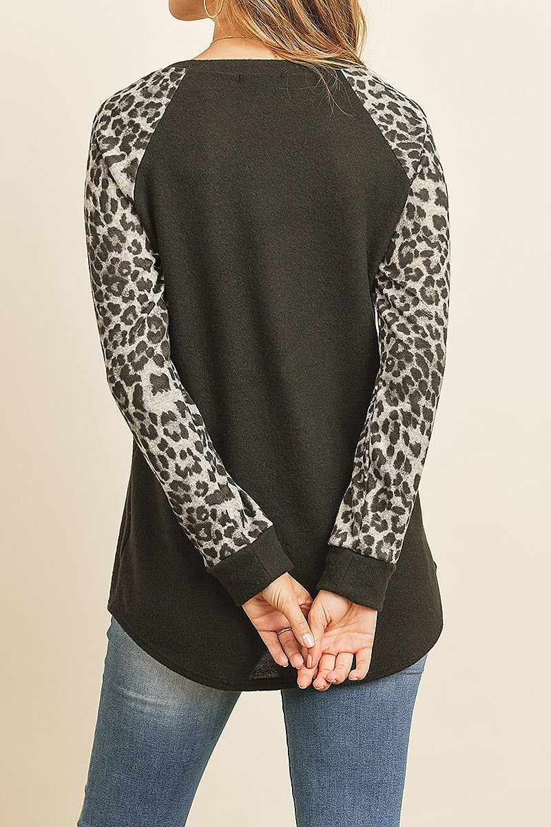 Long sleeve leopard raglan hacci top (ED8808)