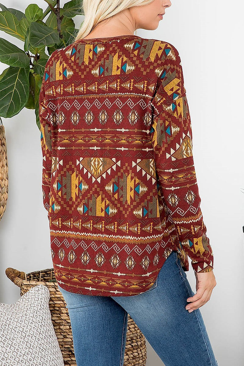 Boho print long sleeve dolhpin hem top (EF2413)