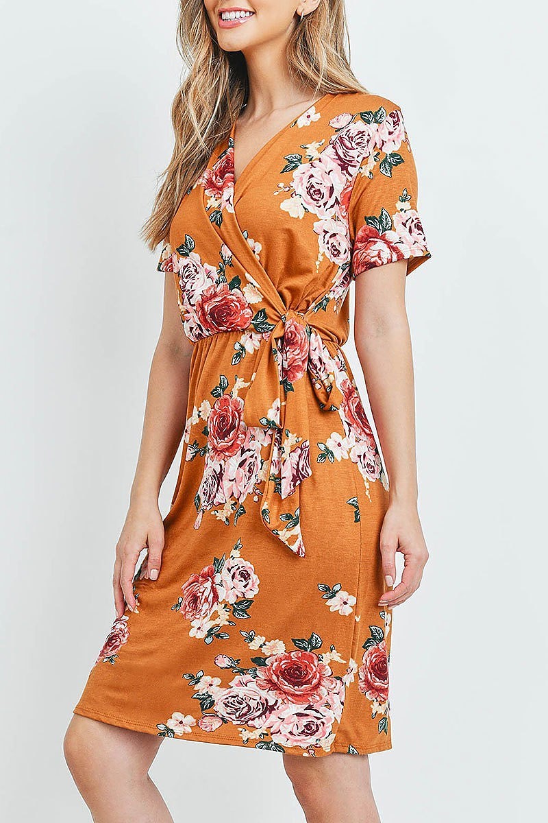 Surplice neckline cinch waist floral dress (DED6013-1)