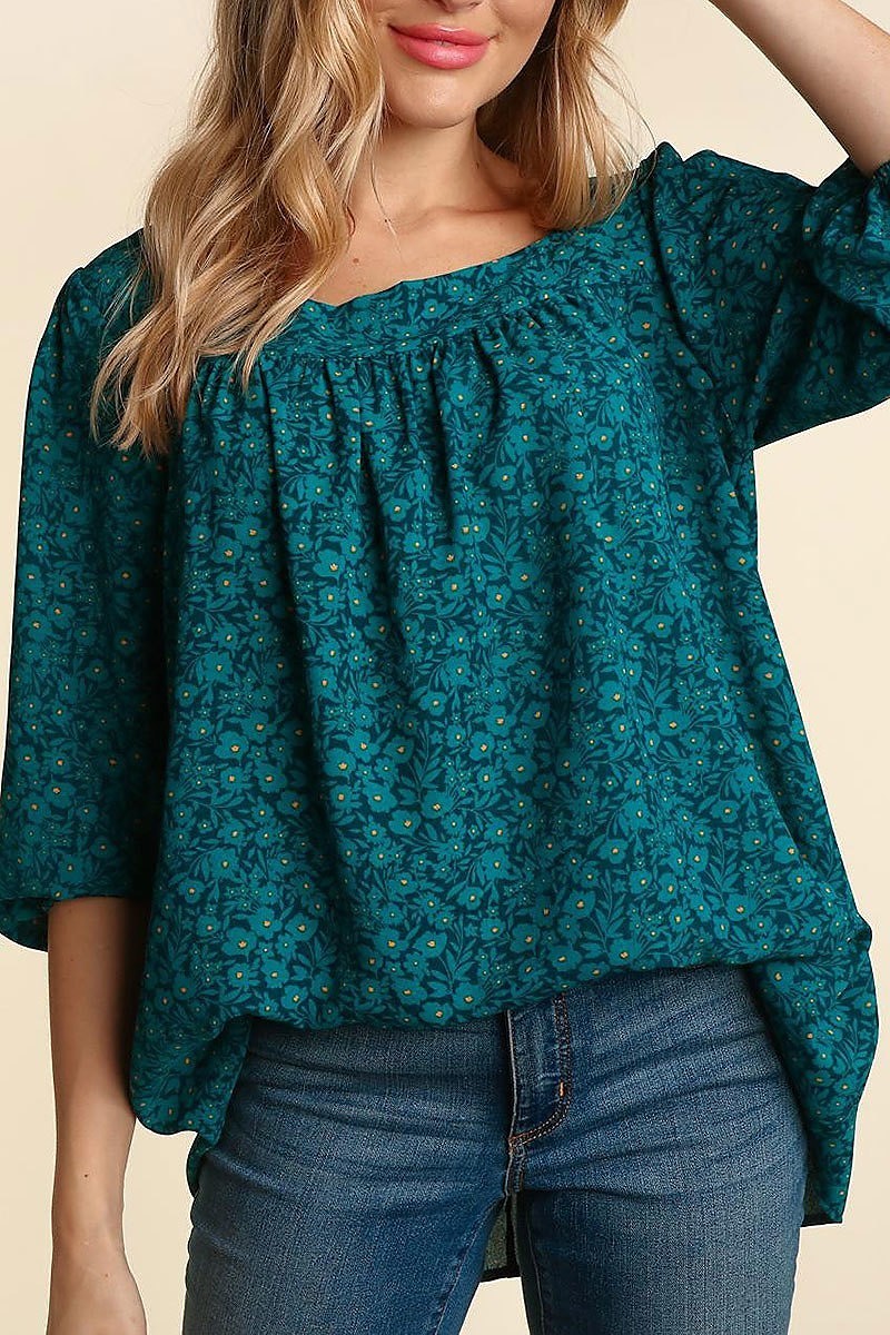 Three quarter sleeve small floral woven top (ETBM4428)