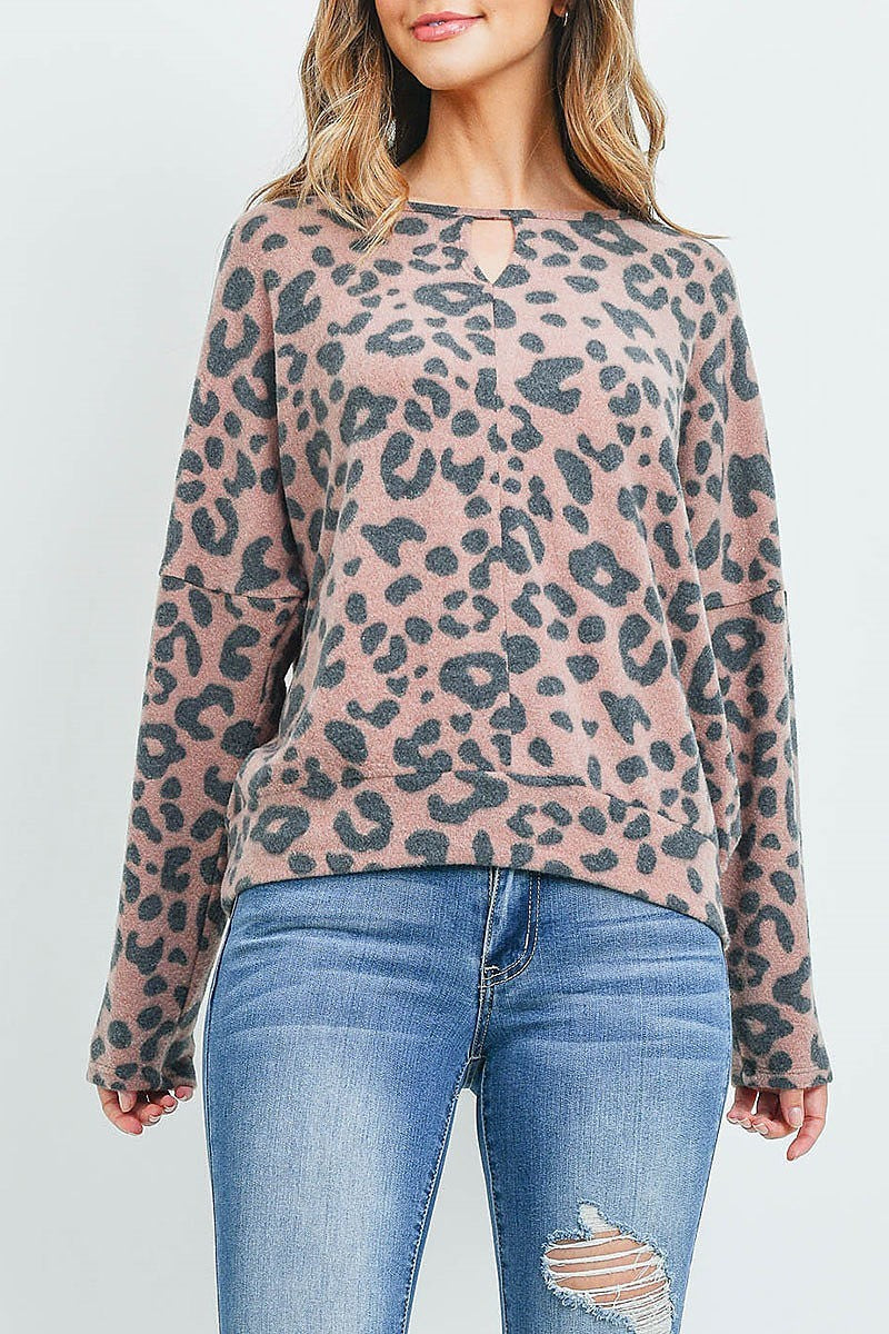 Keyhole neckline leopard top (ED8812)