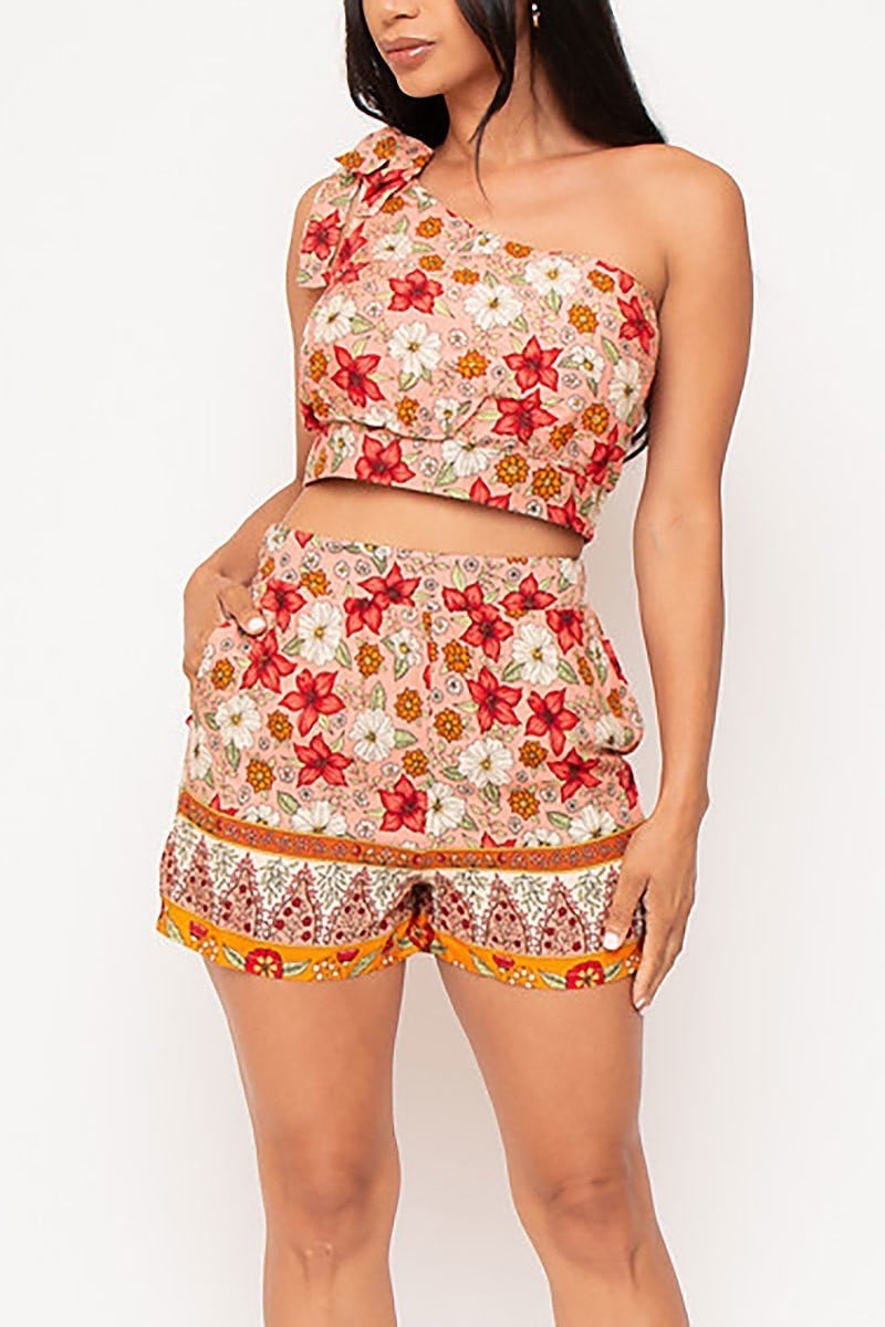 Floral print one shoulder crop top and shorts set (EDVC2467)