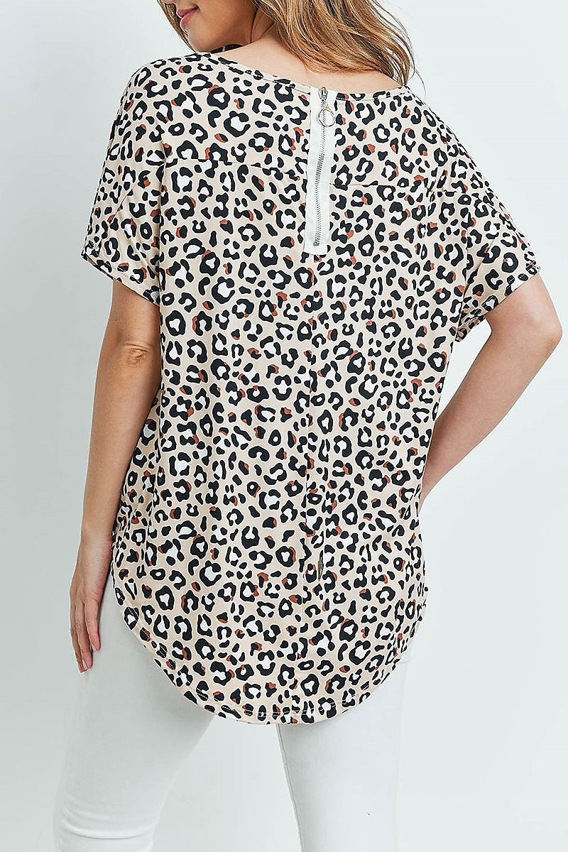 Round neck zipper neck detail animal print top (ED8629-2)