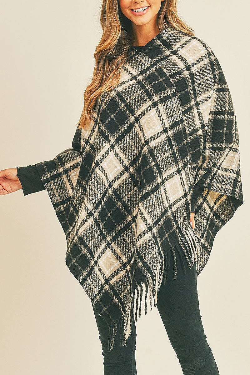 Multi plaid poncho with fringe (DGS5736)